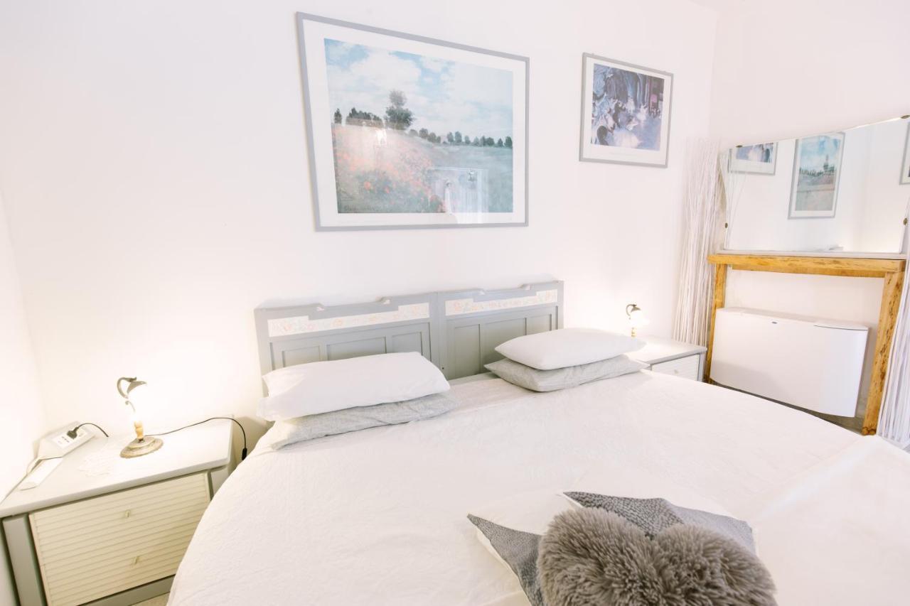 Hotel Gardabeds Adults Only Castelnuovo del Garda Exterior foto